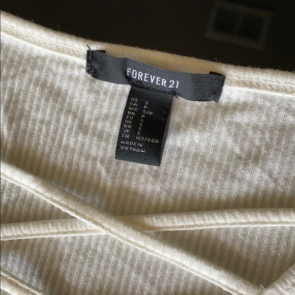 White long sleeve crop top - Picture 2 of 3